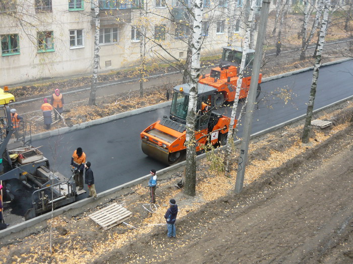 Подходят к завершению работы по капитальному ремонту автомобильной дороги по улице Интернациональная